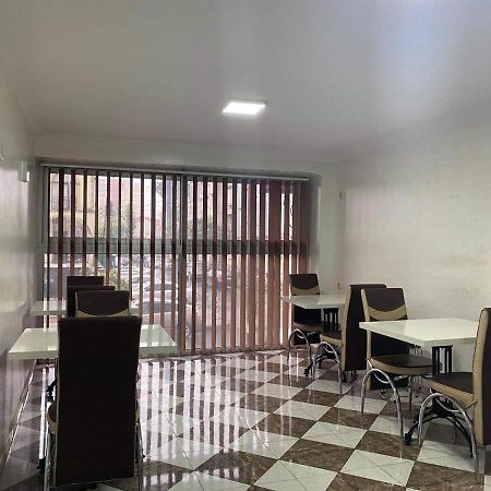 Family Hotel باتومي المظهر الخارجي الصورة