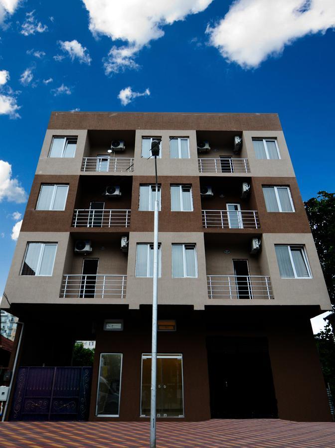 Family Hotel باتومي المظهر الخارجي الصورة