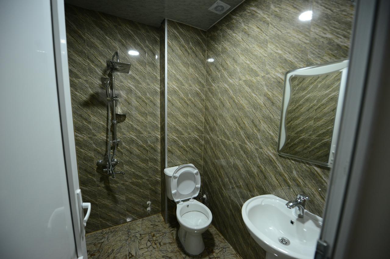 Family Hotel باتومي المظهر الخارجي الصورة
